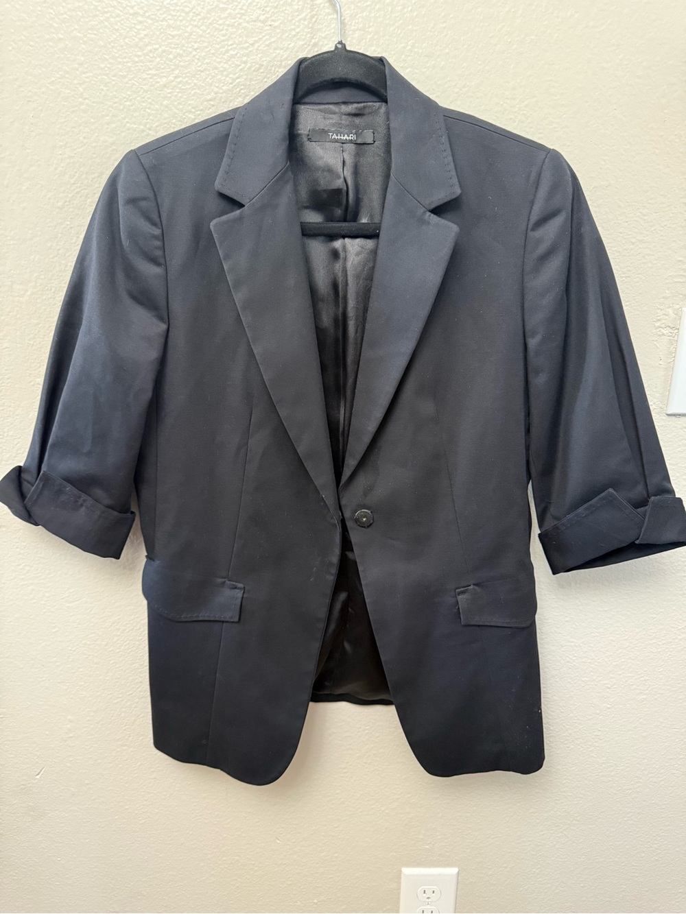 Tahari Black Single-Button Rolled-Sleeve Blazer